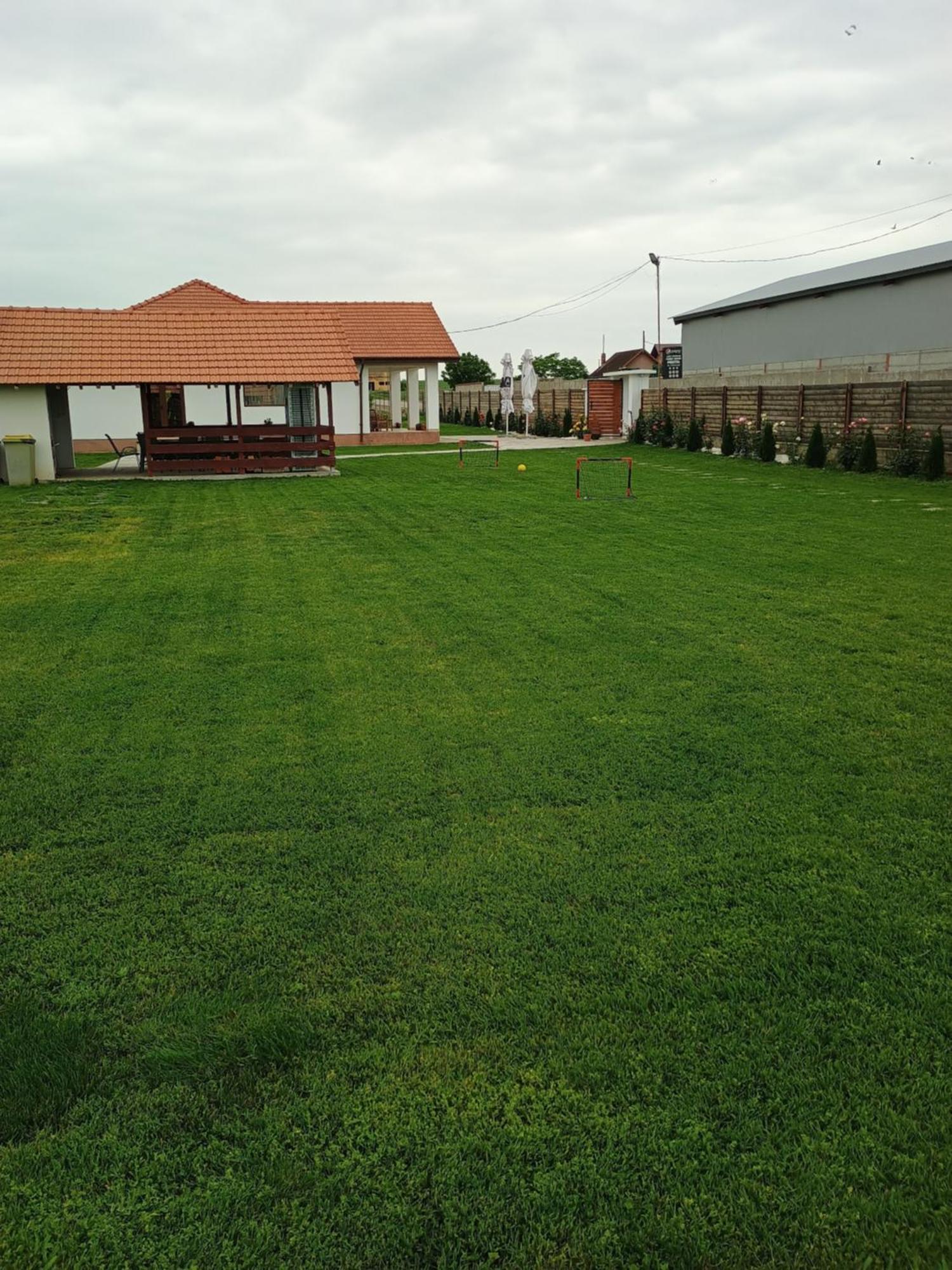 Family House Pristol Apartman Kültér fotó